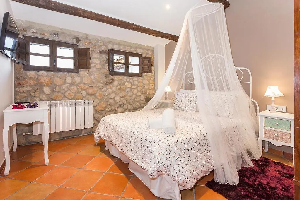 Masia Can Canyes & Spa San Lorenzo de Hortons Country house